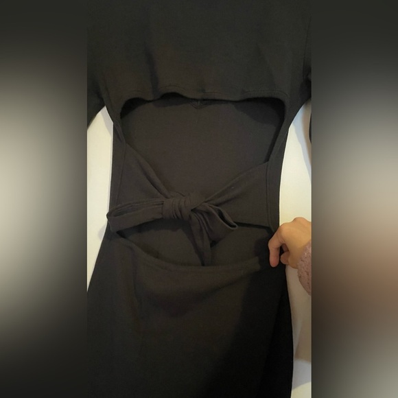 Long Sleeves Open Back Dress- Small - Picture 4 of 5